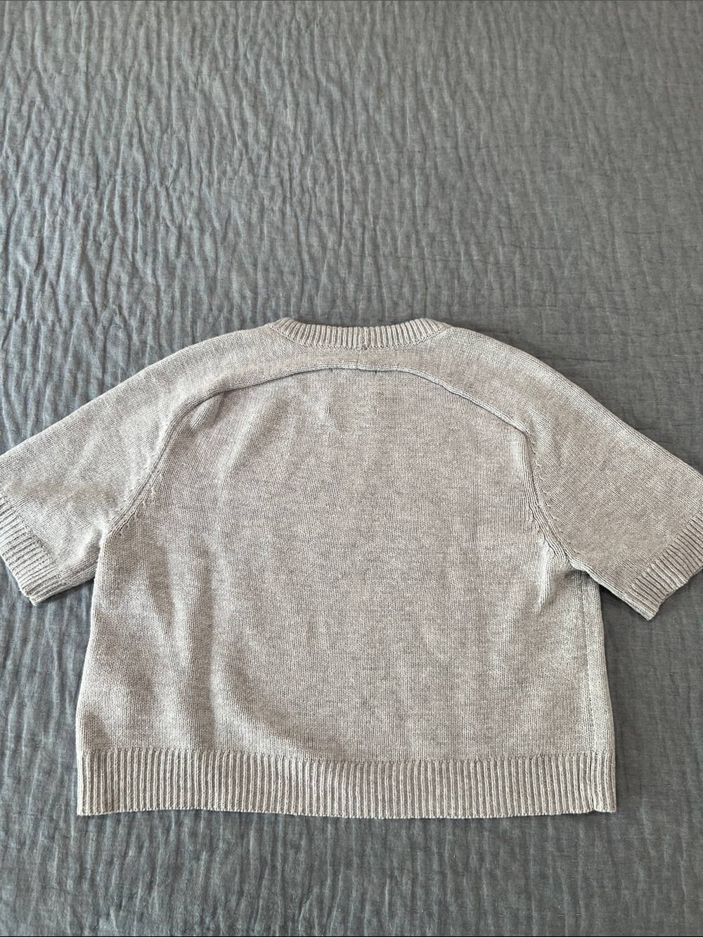 Abercrombie & Fitch Heather Light Gray Knit Pullover Short-Sleeve Crewneck - Picture 3 of 5